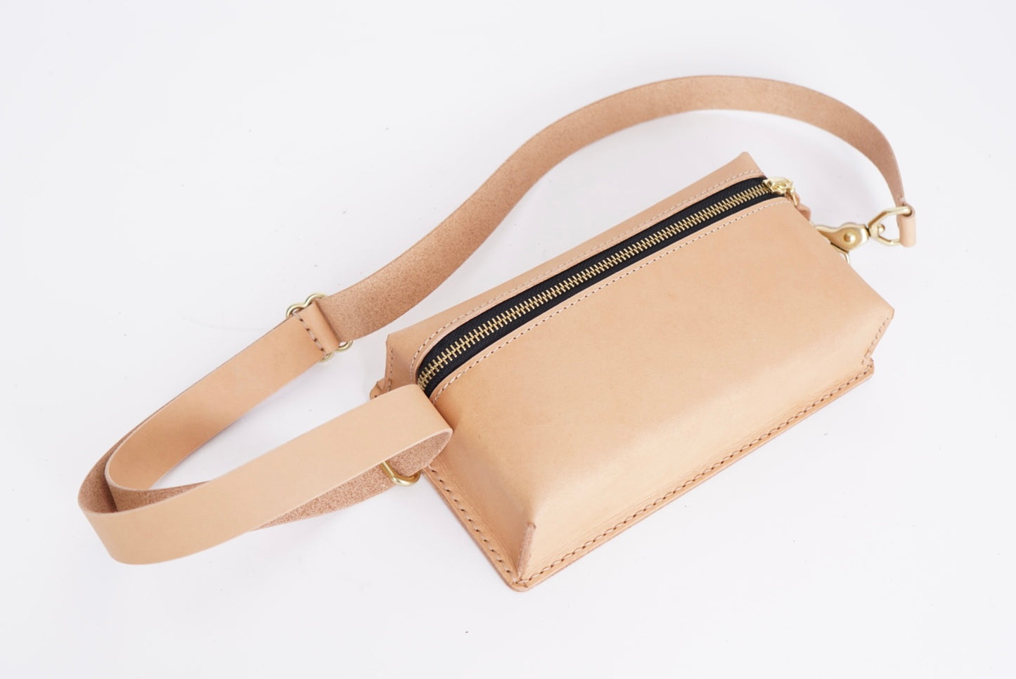 Tour | Leather Crossbody Bag