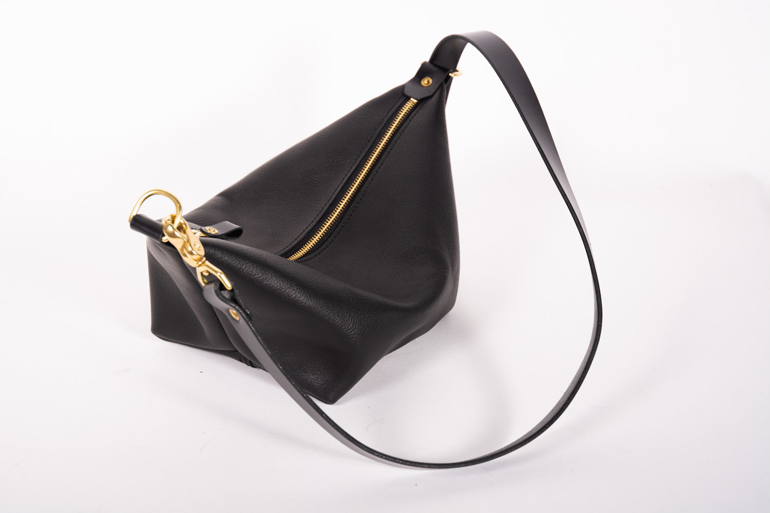 The leather sling online bag madewell